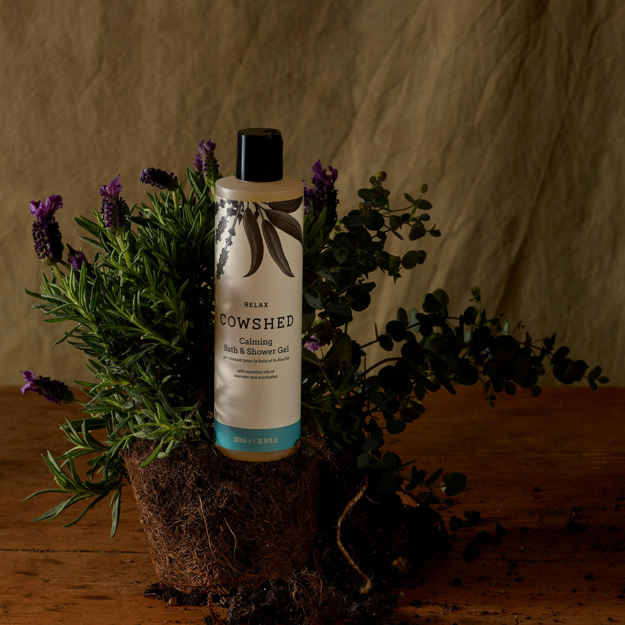 Relax Bath & Shower Gel 300ml Cowshed